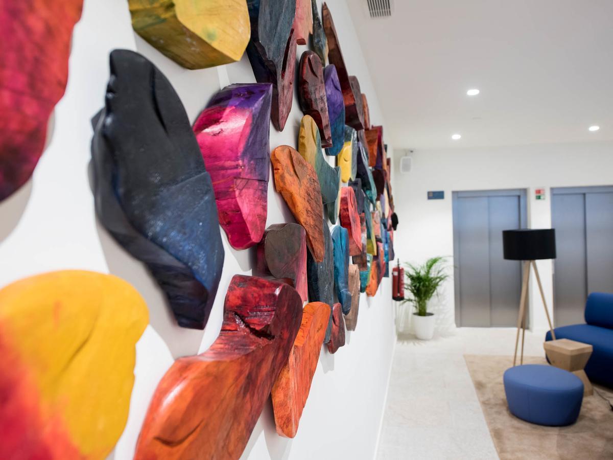 Bluesock Hostels Oporto Exterior foto The lobby of the new building